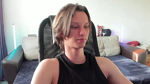 Snapshot of Ostin_meow chatting on June 14, 1:02 pm Ostin meow online show from June 14, 1:02 pm