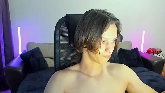 Snapshot of Ostin_meow chatting on July 20, 3:03 pm Ostin meow online show from July 20, 3:03 pm