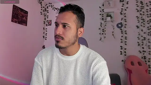 Raf brunette online show from December 8, 1:58 pm