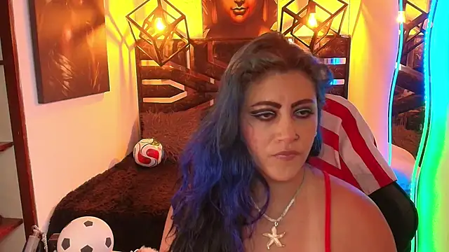 Snapshot of scarleth_blue chatting on June 25, 7:07 pm scarleth blue online show from June 25, 7:07 pm