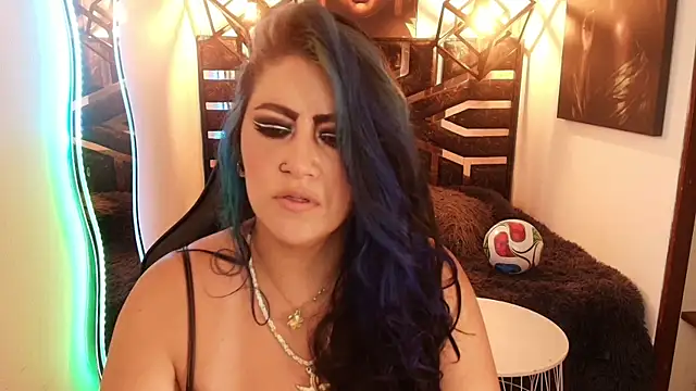 Snapshot of scarleth_blue chatting on July 4, 3:02 am scarleth blue online show from July 4, 3:02 am