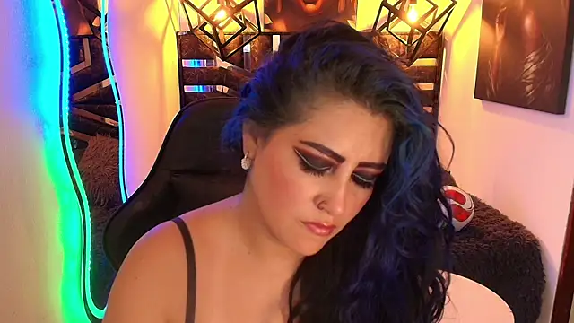 Snapshot of scarleth_blue chatting on August 1, 3:06 am scarleth blue online show from August 1, 3:06 am