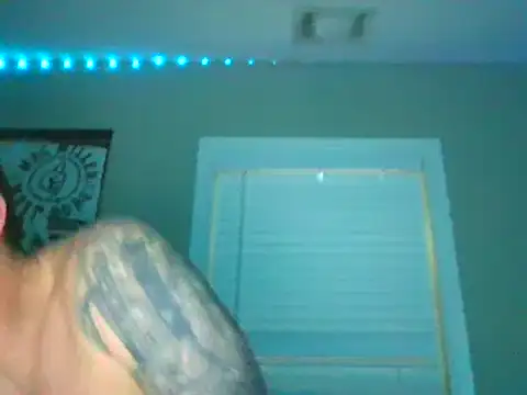 Snapshot of rickyslick123 chatting on December 26, 5:26 am rickyslick123 online show from December 26, 5:26 am