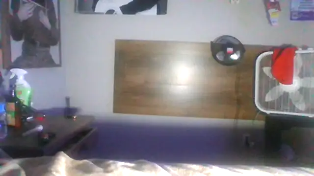 Snapshot of rickyslick123 chatting on July 13, 6:27 am rickyslick123 online show from July 13, 6:27 am
