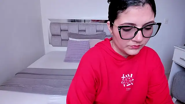 Camilaa bueno online show from June 14, 7:27 pm