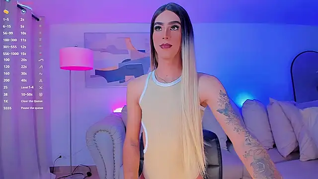 Snapshot of Ashley_Reminton chatting on January 7, 3:33 pm Ashley Reminton online show from January 7, 3:33 pm