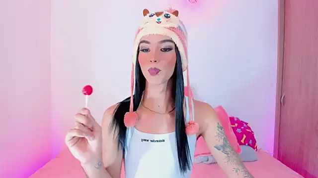 Snapshot of Ashley_Reminton chatting on March 3, 10:10 pm Ashley Reminton online show from March 3, 10:10 pm