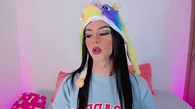 Snapshot of Ashley_Reminton chatting on March 19, 7:38 pm Ashley Reminton online show from March 19, 7:38 pm