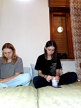 ella grays online show from October 16, 6:20 pm