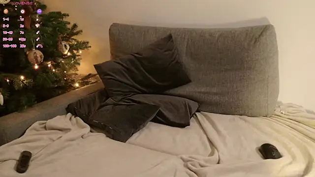 Pinky  Binky online show from December 28, 5:46 pm