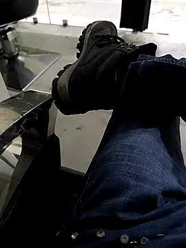 faaseel online show from October 11, 11:42 am