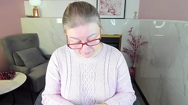 Snapshot of AlexandraKind chatting on November 29, 3:26 pm AlexandraKind online show from November 29, 3:26 pm