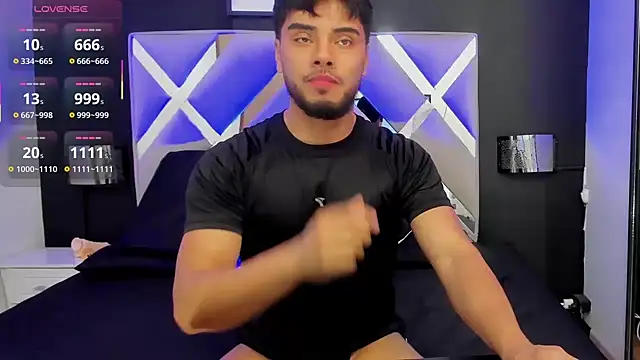 Tommidubois online show from February 15, 8:22 pm