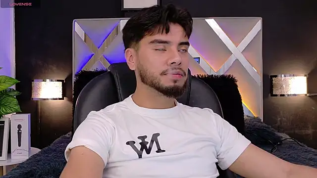 Tommidubois online show from September 13, 4:23 am