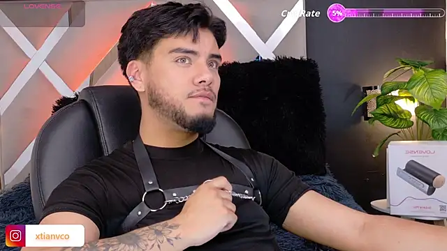 Tommidubois online show from December 19, 4:08 am