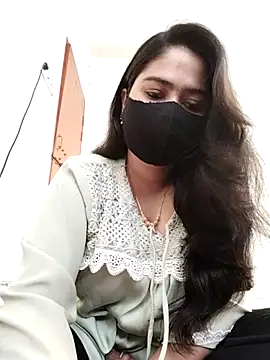 Snapshot of Magical_Girl- chatting on February 14, 5:15 am Magical Girl- online show from February 14, 5:15 am