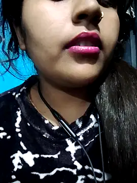 Love-Veronica online show from February 5, 1:05 pm