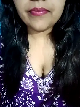 Love-Veronica online show from April 30, 6:14 pm