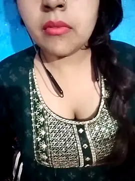 Love-Veronica online show from May 1, 6:23 pm