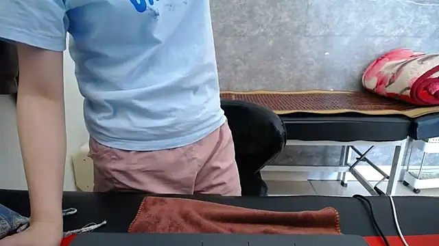 Snapshot of HotQueen chatting on October 30, 3:30 am HotQueen online show from October 30, 3:30 am