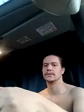 Snapshot of ChuckyyDee chatting on December 19, 12:01 pm ChuckyyDee online show from December 19, 12:01 pm