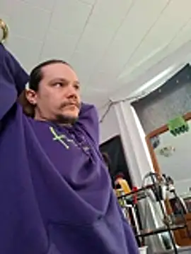 Snapshot of ChuckyyDee chatting on January 6, 4:54 pm ChuckyyDee online show from January 6, 4:54 pm