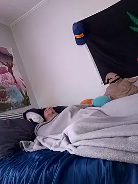 Snapshot of ChuckyyDee chatting on February 5, 1:16 pm ChuckyyDee online show from February 5, 1:16 pm