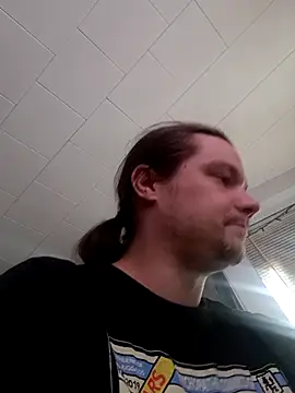 Snapshot of ChuckyyDee chatting on February 10, 7:29 pm ChuckyyDee online show from February 10, 7:29 pm