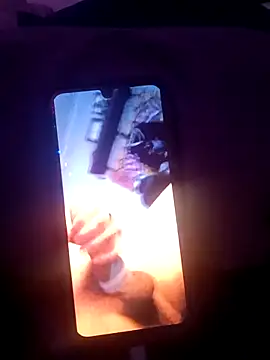 Snapshot of ChuckyyDee chatting on March 2, 11:44 pm ChuckyyDee online show from March 2, 11:44 pm