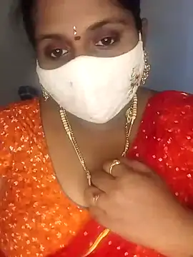 Snapshot of Sexy_Radhikaa chatting on March 12, 10:48 am Sexy Radhikaa online show from March 12, 10:48 am