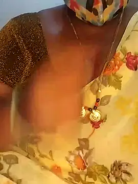 Sexy Radhikaa online show from November 11, 3:06 am