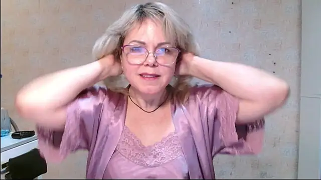 sweetsunset11 online show from March 7, 3:42 pm