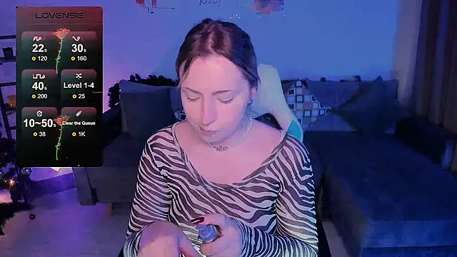 Jenny Luvv online show from December 28, 7:44 am