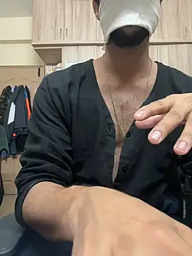 Snapshot of baddassindian chatting on January 7, 6:14 pm baddassindian online show from January 7, 6:14 pm