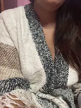  nishalove19 online show from December 17, 7:31 pm