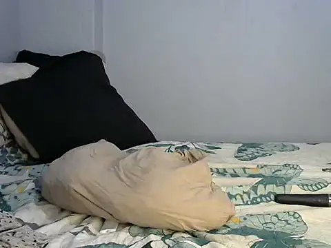 Fatnastyass44 online show from May 4, 6:42 am