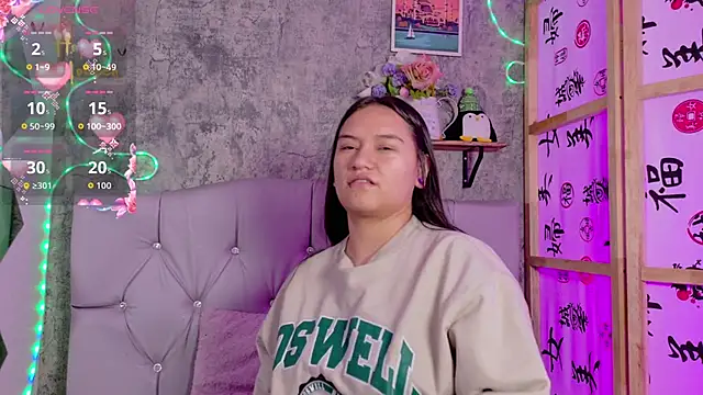 Snapshot of Megan_sophia2 chatting on October 17, 1:03 pm Megan sophia2 online show from October 17, 1:03 pm