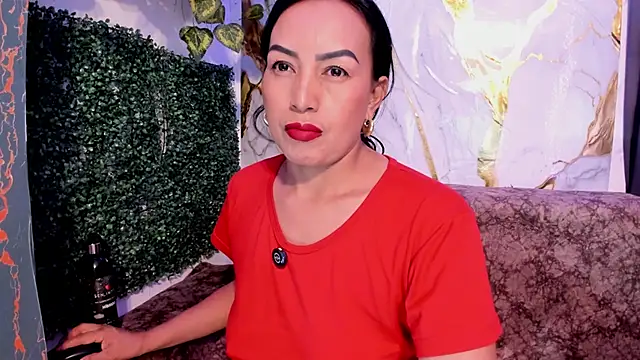 Snapshot of MeleekXXX_ chatting on June 22, 8:06 pm MeleekXXX online show from June 22, 8:06 pm