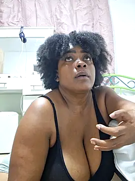Snapshot of GoddessCarrie chatting on May 10, 6:29 am GoddessCarrie online show from May 10, 6:29 am