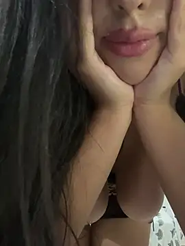 Chloe-antonella online show from March 13, 4:38 am