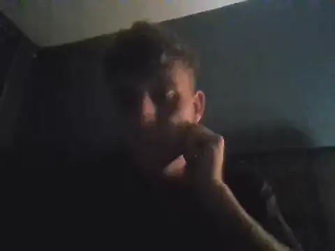 freddie90908 online show from December 8, 10:03 pm