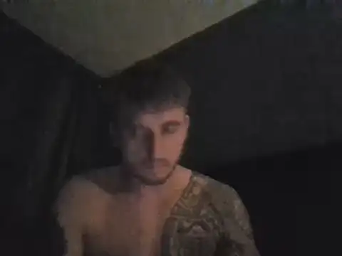 freddie90908 online show from December 16, 8:58 pm