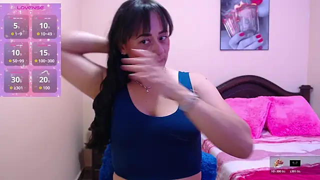 Snapshot of sara_florez1 chatting on November 12, 11:32 am sara florez1 online show from November 12, 11:32 am