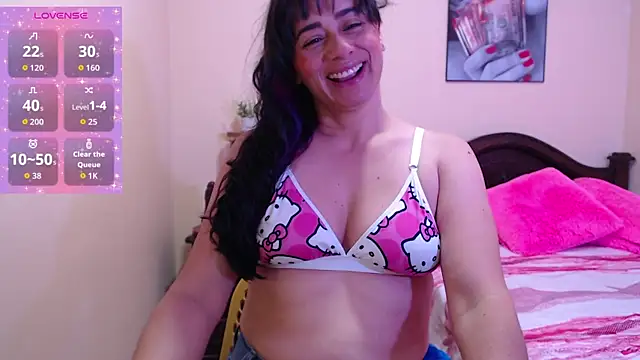 Snapshot of sara_florez1 chatting on November 27, 11:45 am sara florez1 online show from November 27, 11:45 am