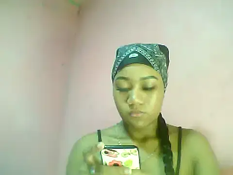 Snapshot of Fariana01 chatting on December 29, 11:50 pm Fariana01 online show from December 29, 11:50 pm