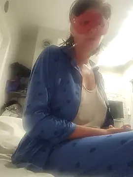 Vagabondainnamorata online show from September 29, 5:01 am