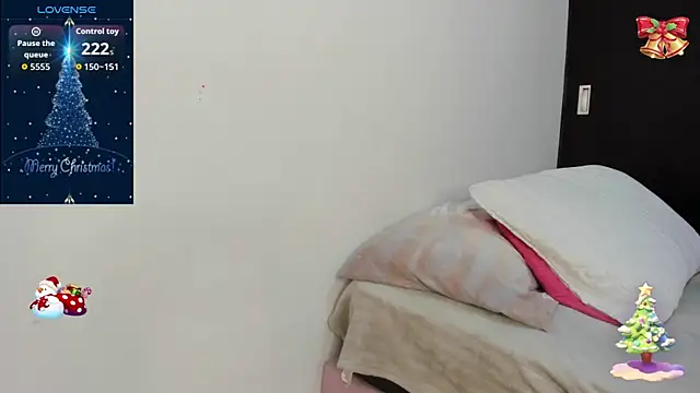 Snapshot of Hannah_Baileyy chatting on January 8, 4:15 am Hannah Baileyy online show from January 8, 4:15 am