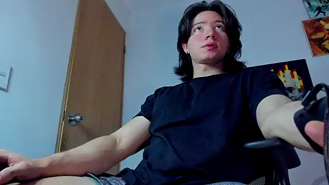 AngelBennet  online show from October 31, 12:11 am