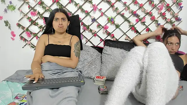 thedream girls online show from February 12, 8:50 pm