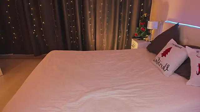 Snapshot of Kleo_Godde chatting on January 8, 5:59 am Kleo Godde online show from January 8, 5:59 am